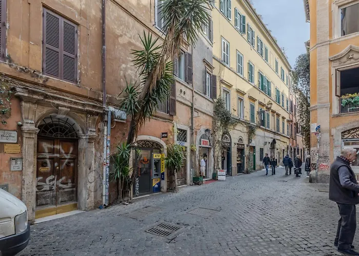 Apartment Vibrant Trastevere 2 Bedrooms On Via Del Moro *