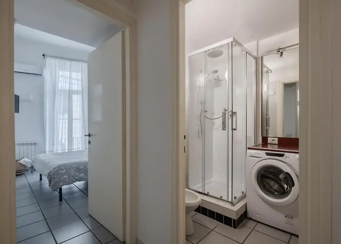 Apartment Vibrant Trastevere 2 Bedrooms On Via Del Moro