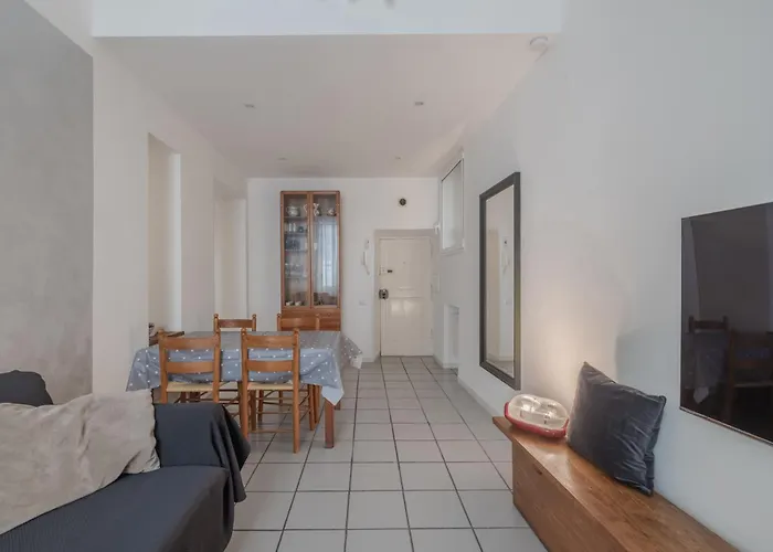 Vibrant Trastevere 2 Bedrooms On Via Del Moro * Rom